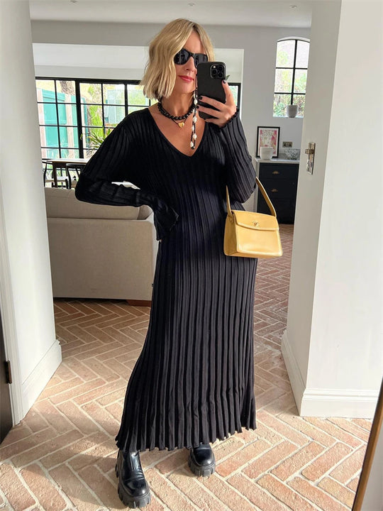 Tossy Autumn New V-Neck Knit Maxi Dress Women Ribbed Elegant Long Sleeve Streetwear High Waist Pleated Dresses Ladies Knitwear